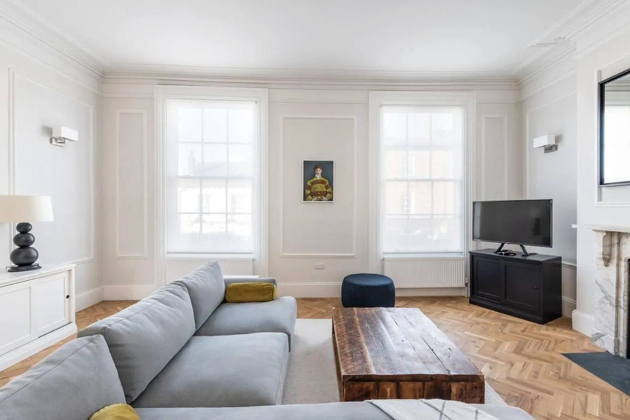 Ferienwohnung Pass The Keys Luxurious Duplex With Parking York Apartment