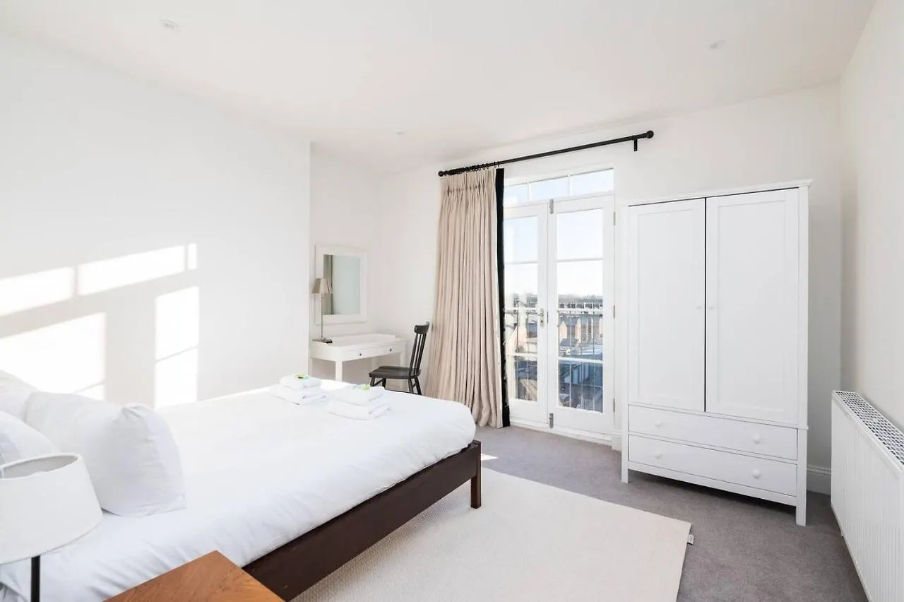 Ferienwohnung Pass The Keys Luxurious Duplex With Parking York